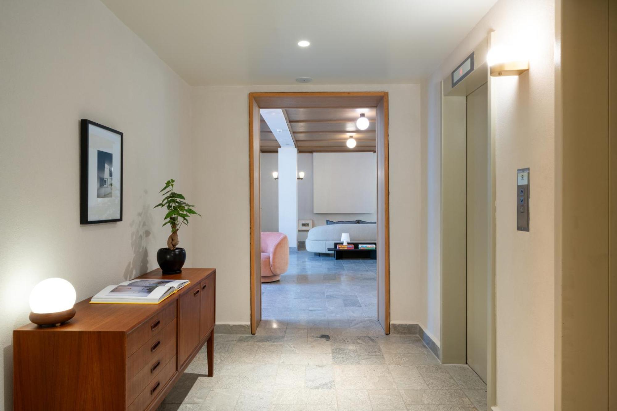 Master Mazeh Hotell Tel Aviv Exteriör bild