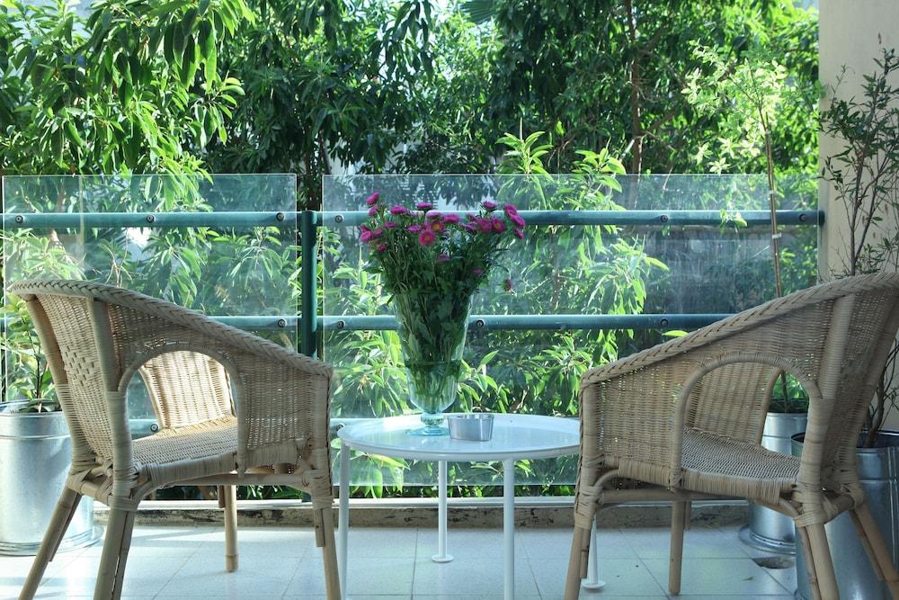 Master Mazeh Hotell Tel Aviv Exteriör bild